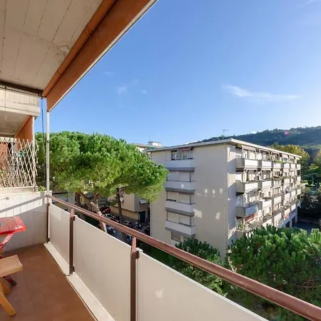 Altido Sweet Apt With A Lovely View, Near Golf Rapallo Lägenhet